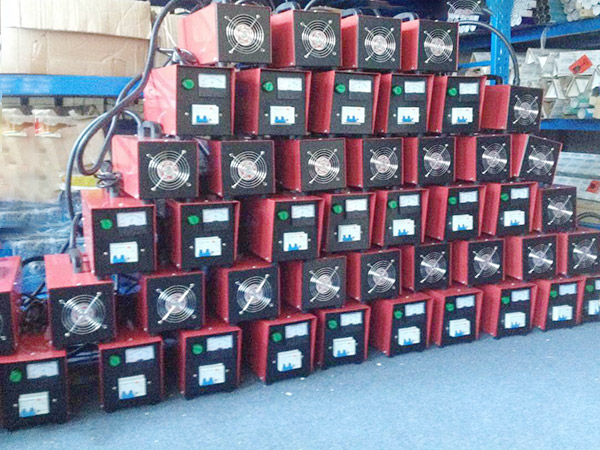 藍(lán)盾機(jī)電-倉庫一角 藍(lán)盾機(jī)電-倉庫一角